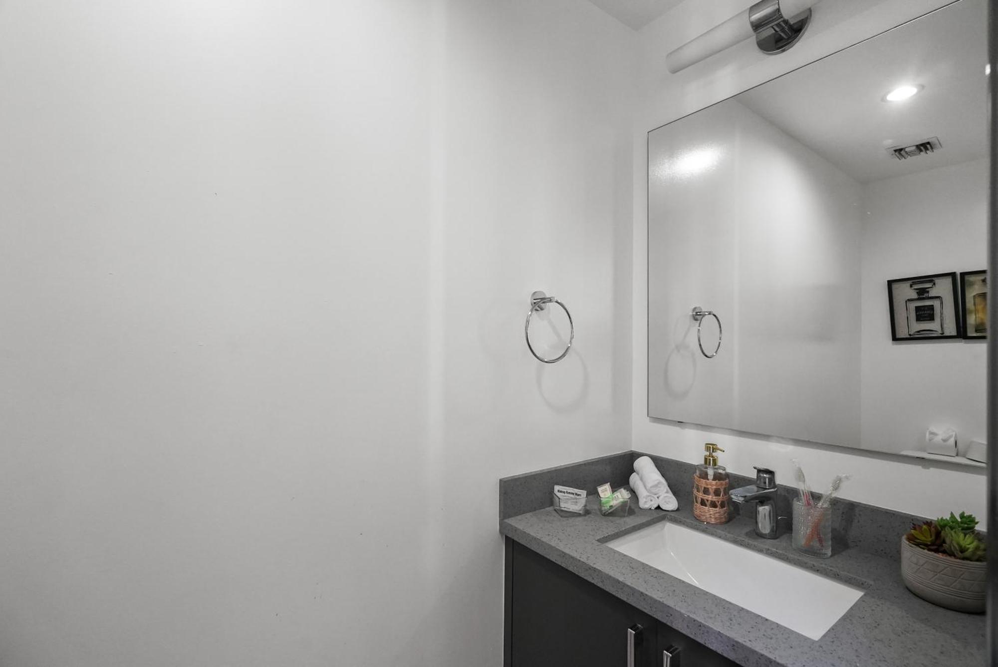 Audemar Boutique Hotel And Apartment Homes Los Angeles Exterior photo